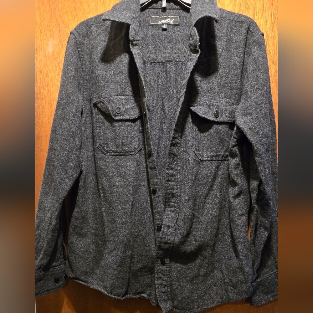 Coastal Soft Men's Gray 100% Cotton Button Down Shirt SzL - Picture 2 of 6